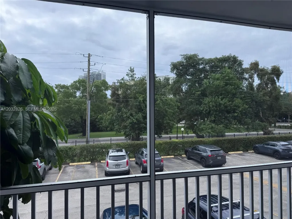 16950 W Dixie Hwy A232 Highway North Miami Beach FL 33160
