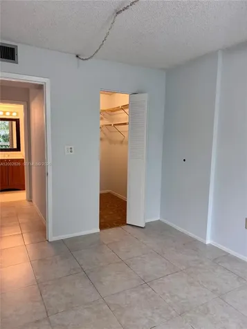 16950 W Dixie Hwy A232 Highway North Miami Beach FL 33160