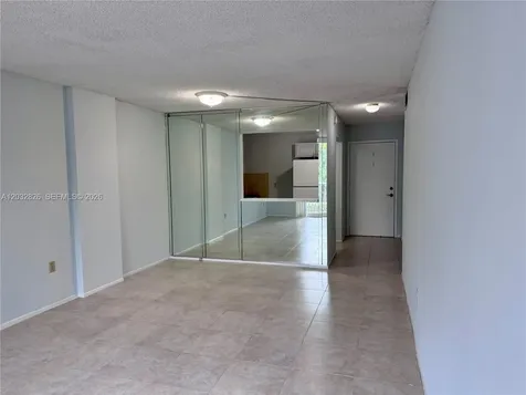 16950 W Dixie Hwy A232 Highway North Miami Beach FL 33160