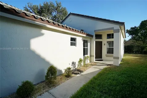 658 Stanton Drive Weston FL 33326