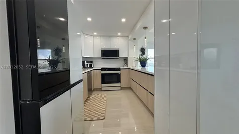 11111 NE Biscayne Boulevard Miami FL 33181