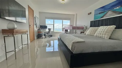 11111 NE Biscayne Boulevard Miami FL 33181