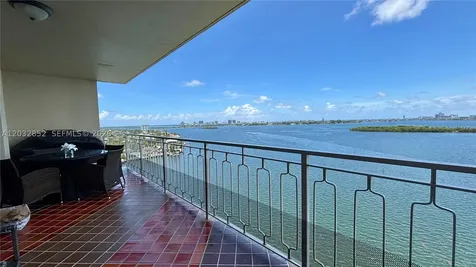 11111 NE Biscayne Boulevard Miami FL 33181