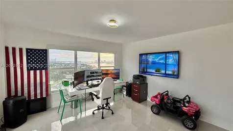 11111 NE Biscayne Boulevard Miami FL 33181