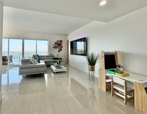 11111 NE Biscayne Boulevard Miami FL 33181