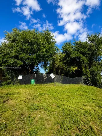5650 N Miami Avenue Miami FL 33127