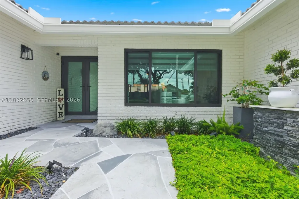 10945 SW 1st Court Coral Springs FL 33071