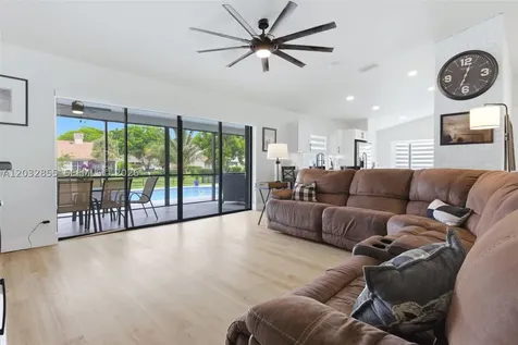 10945 SW 1st Court Coral Springs FL 33071