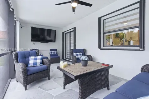 10945 SW 1st Court Coral Springs FL 33071