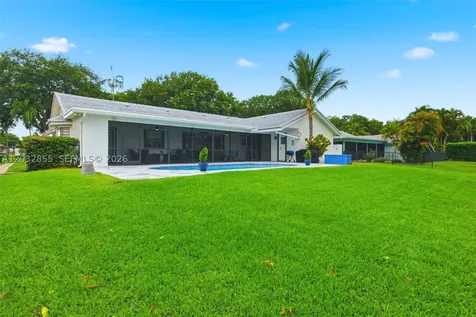 10945 SW 1st Court Coral Springs FL 33071