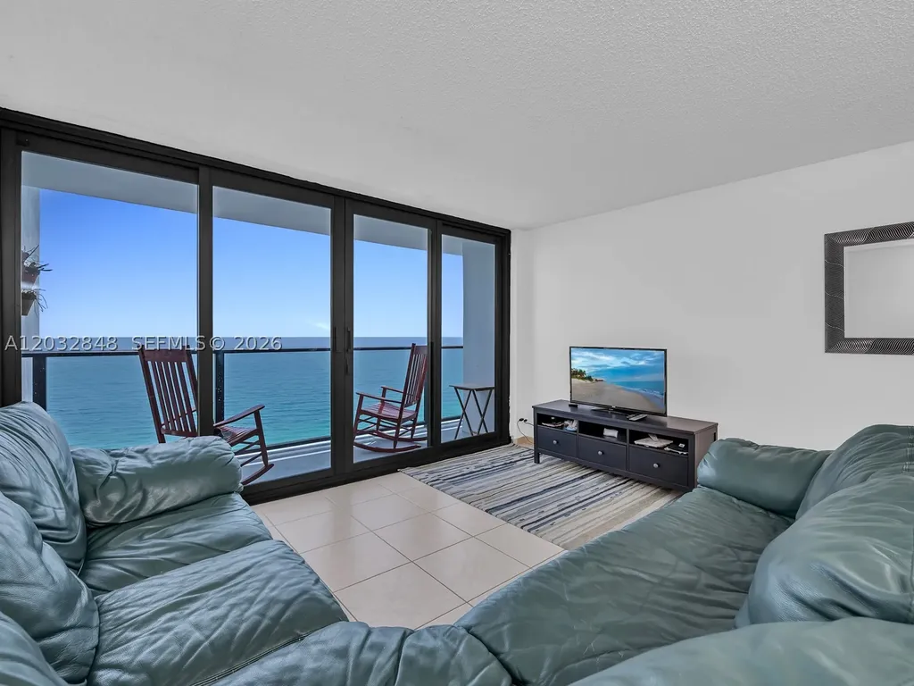 2301 S Ocean Drive Hollywood FL 33019