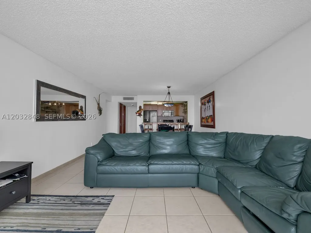 2301 S Ocean Drive Hollywood FL 33019