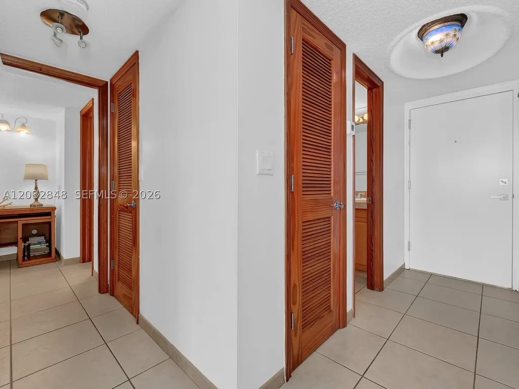 2301 S Ocean Drive Hollywood FL 33019
