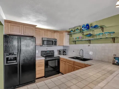 2301 S Ocean Drive Hollywood FL 33019