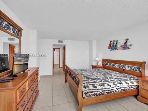 2301 S Ocean Drive Hollywood FL 33019