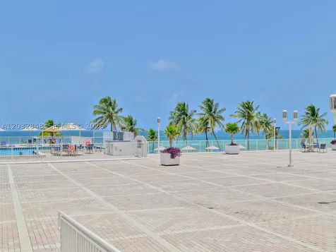 2301 S Ocean Drive Hollywood FL 33019