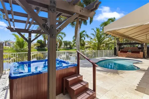 6240 SW 163rd Place Miami FL 33193