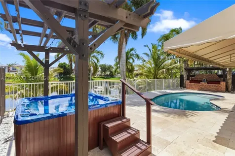 6240 SW 163rd Place Miami FL 33193
