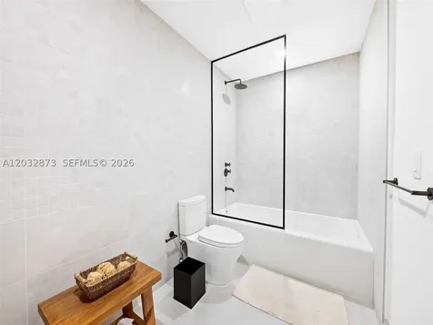 2200 Brickell Avenue Miami FL 33129