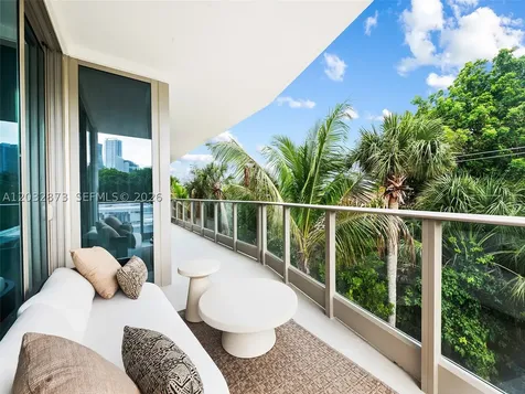 2200 Brickell Avenue Miami FL 33129