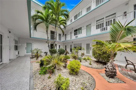 260 Ocean Drive Miami Beach FL 33139