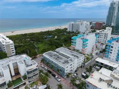 260 Ocean Drive Miami Beach FL 33139