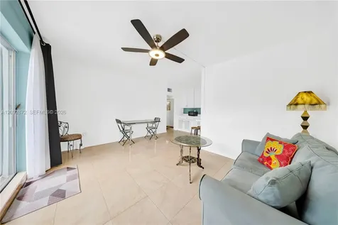 260 Ocean Drive Miami Beach FL 33139