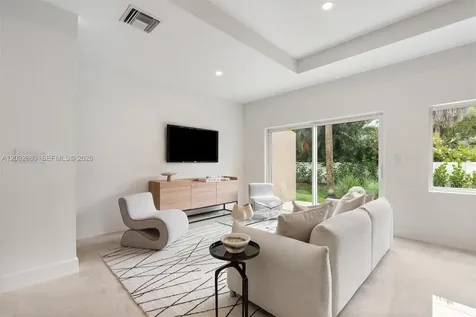 1537 NW 94th Way Coral Springs FL 33071