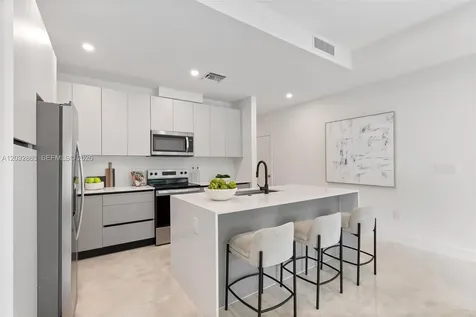 1537 NW 94th Way Coral Springs FL 33071