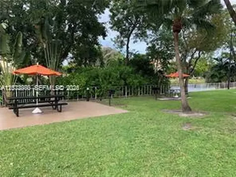 7727 SW 86th Street Miami FL 33143