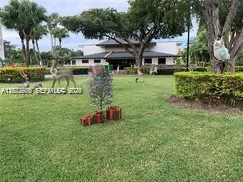 7727 SW 86th Street Miami FL 33143
