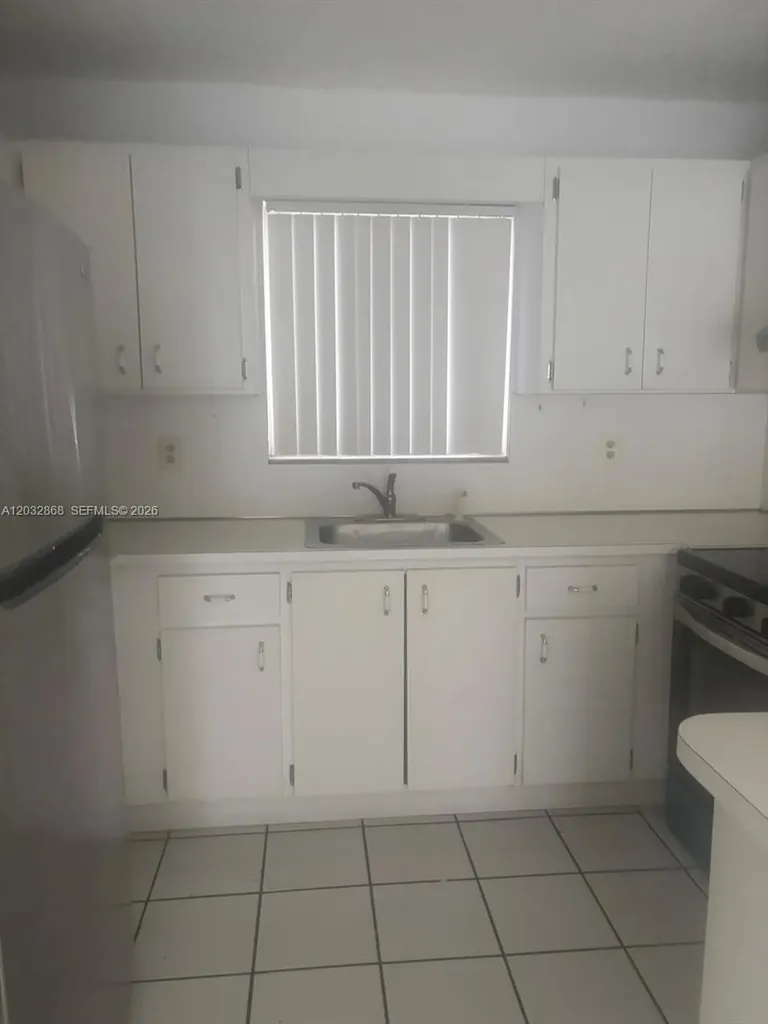 2925 W 80th Street Hialeah FL 33018