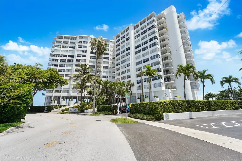 11930 N Bayshore Drive North Miami FL 33181