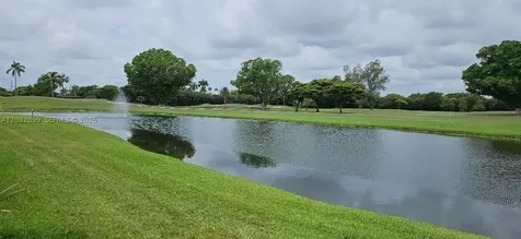9823 S Hollybrook Lake Drive Pembroke Pines FL 33025