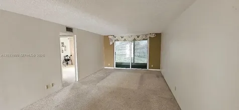 9823 S Hollybrook Lake Drive Pembroke Pines FL 33025