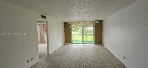9823 S Hollybrook Lake Drive Pembroke Pines FL 33025