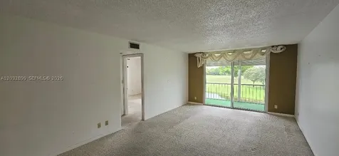 9823 S Hollybrook Lake Drive Pembroke Pines FL 33025