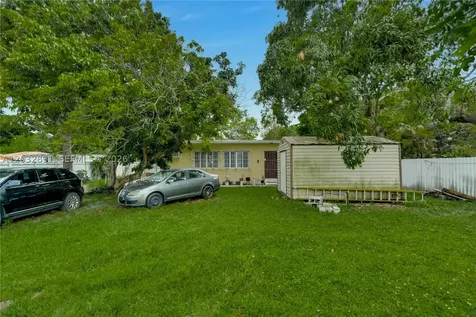 5860 SW 19th Street Miami FL 33155