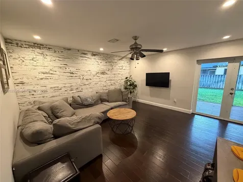 8907 SW 49th Court Cooper City FL 33328