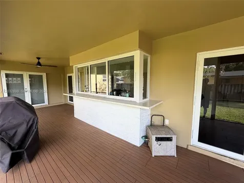 8907 SW 49th Court Cooper City FL 33328