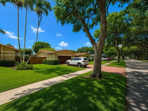 8907 SW 49th Court Cooper City FL 33328