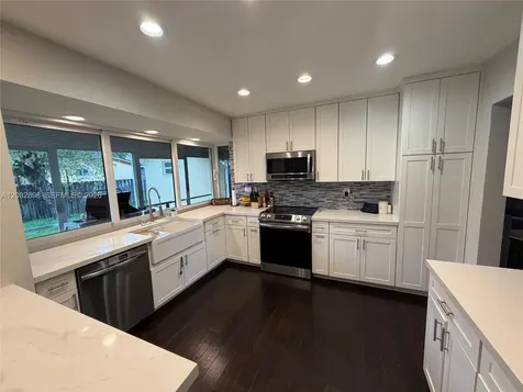8907 SW 49th Court Cooper City FL 33328
