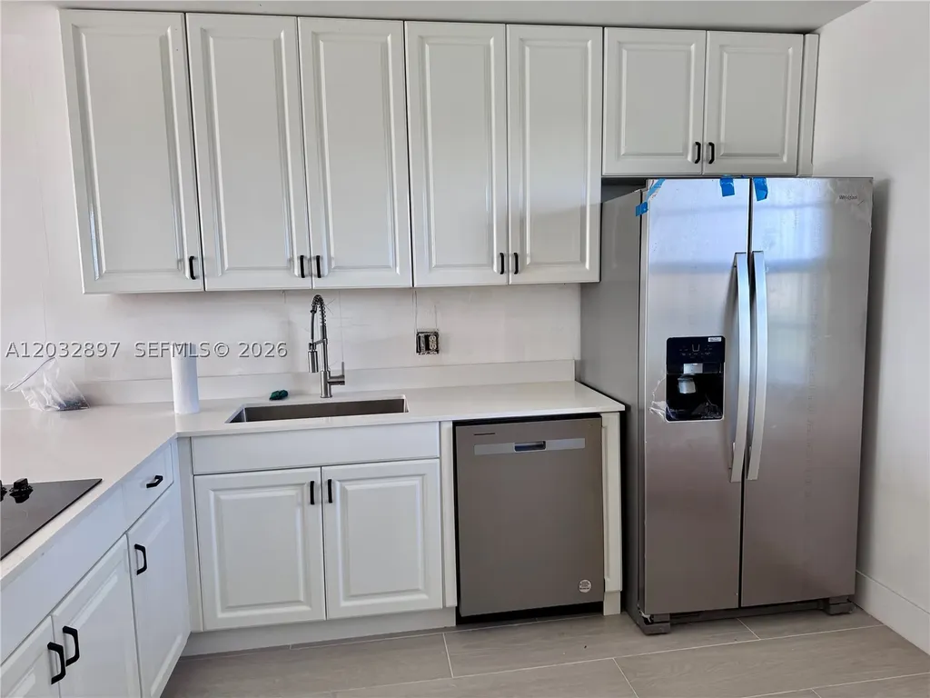 575 Oaks Lane Pompano Beach FL 33069