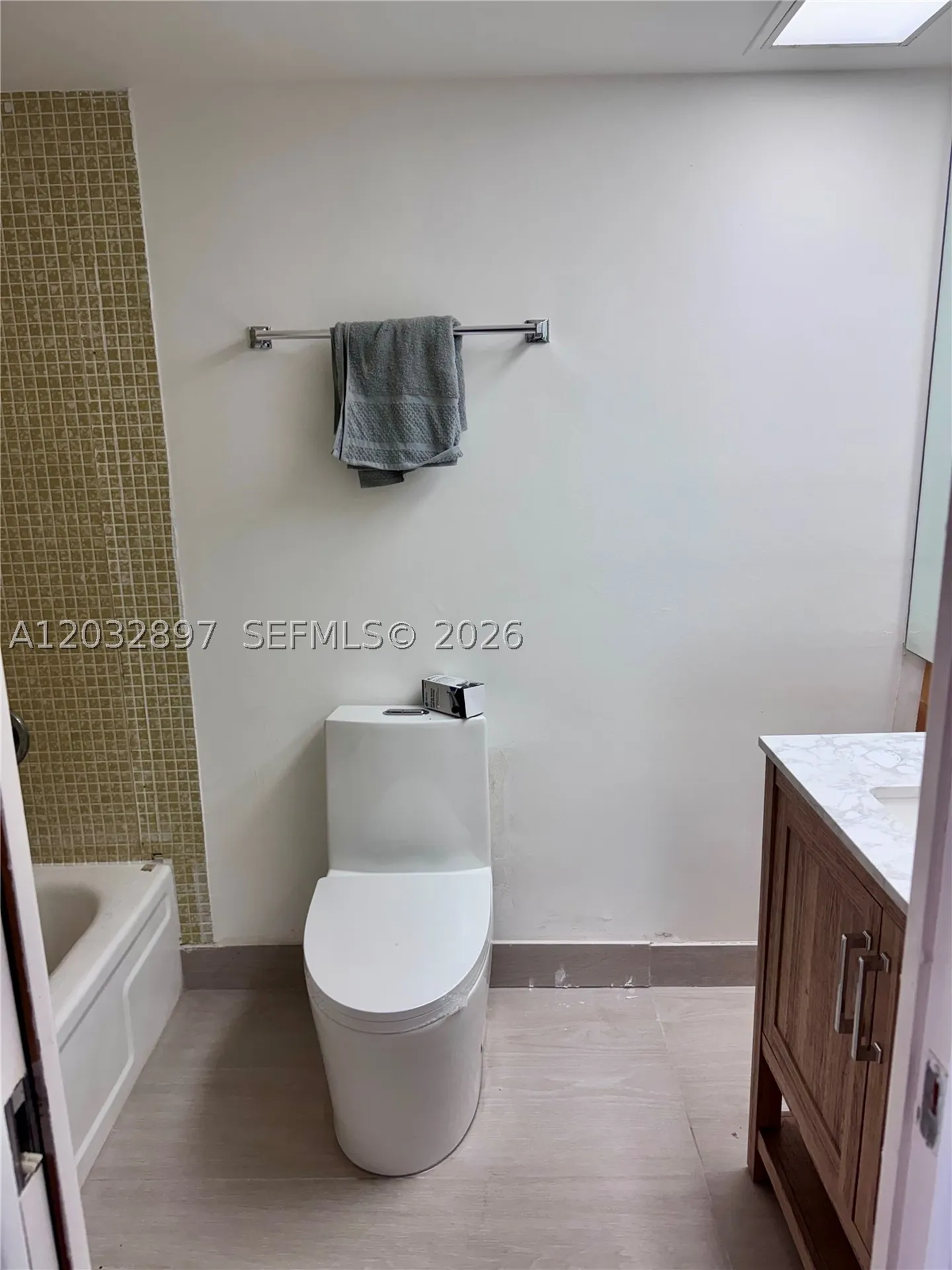 575 Oaks Lane Pompano Beach FL 33069
