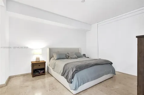 88 SW 7th Street Miami FL 33130