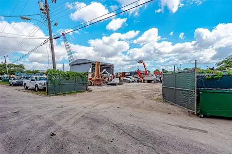 2301 SW 57th Avenue West Park FL 33023