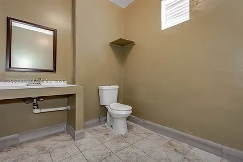 2301 SW 57th Avenue West Park FL 33023