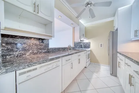 5401 Collins Avenue Miami Beach FL 33140