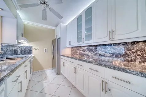 5401 Collins Avenue Miami Beach FL 33140