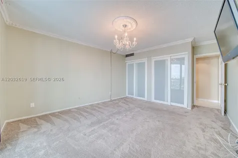 5401 Collins Avenue Miami Beach FL 33140